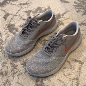 Nike sneakers sz 9.5 grey with rose gold swoosh